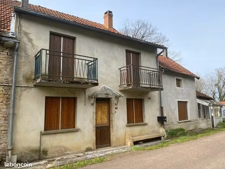 ensemble immobilier 133m² maison écurie avec jardin