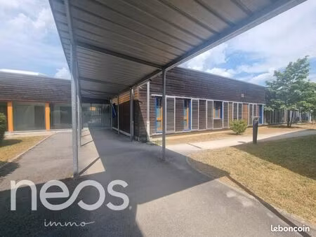 commerce 43 m²