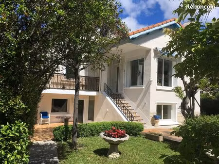 villa l´oasis en drôme provencale  20 km de vaison-la-romaine  35 km du mont ventoux  70 k