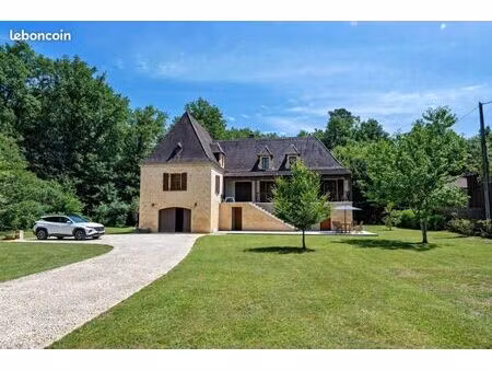 maison 5 pièces 200 m²