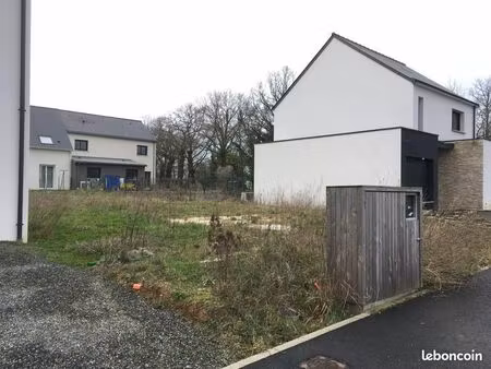 terrain 200 m² châteaugiron