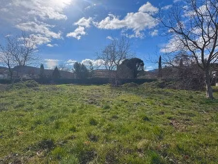 terrain viabilisé 950m2 à laroque