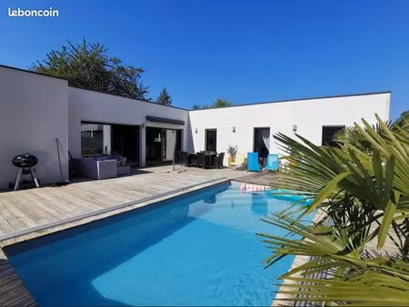 maison 5 pièces plain-pied 149 m² - piscine - dpe a