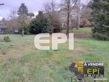 maison 400 m² sache