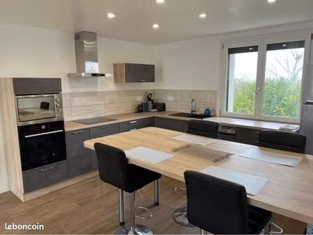 maison dans quartier calme - secteur lons-le-saunier