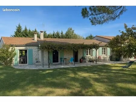 villa 5 pièces 167 m²