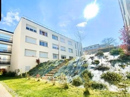 studio 1 pièce 18 m²