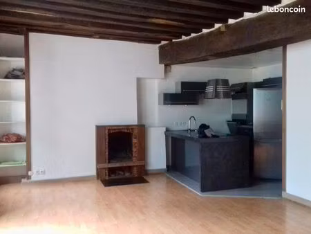 appartement de caractère 54 2 m² – centre blois quartier cathédrale