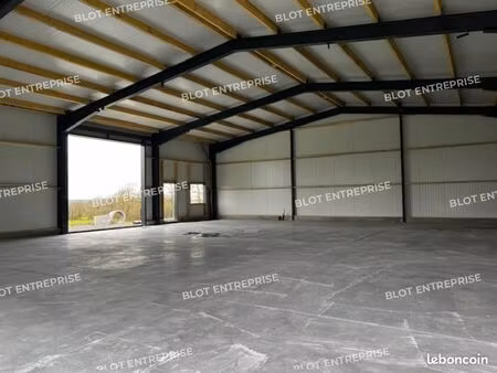 local d'activité 336 m²