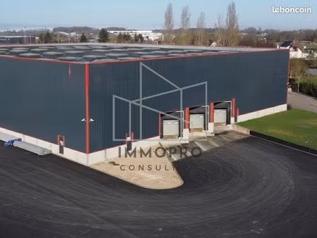 local 2750 m² val-de-reuil
