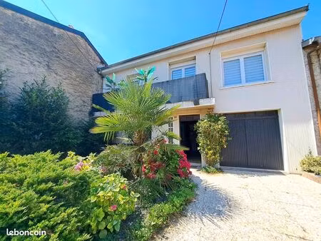 maison 7 pièces 190 m²