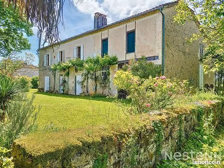 maison 6 pièces 210 m²