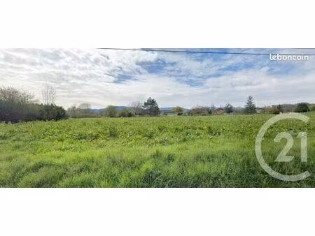 terrain 1 641 m² mane