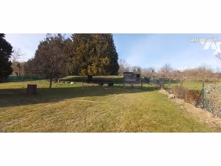 terrain 1678 m² montigny sur loing