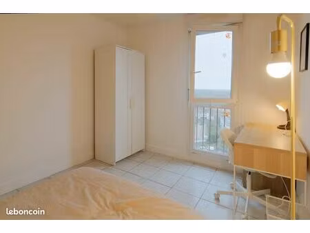 [melun - 40 minutes de paris] chambre meublée tout inclus - douche privative - éligible ap