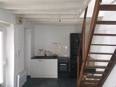 immeuble avec 3 studio à louer