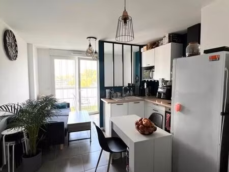 t2 + parking meublé