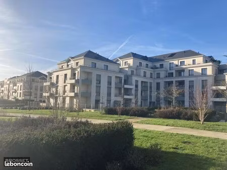 parking saint cyr sur loire