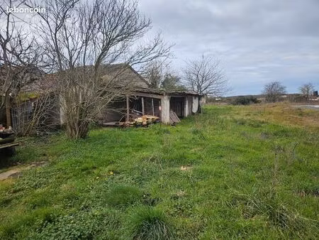 labastidette terrain avec ancienne bâtisse