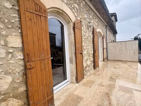maison de village de 200 m² en campagne  au calme  non isolé