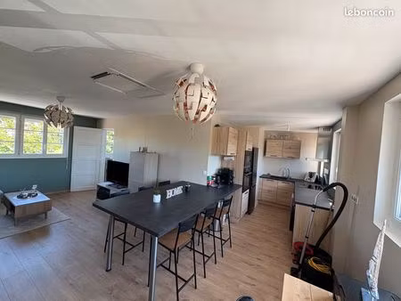 t3 meublé 62 m² refait à neuf – garage – clim/chauffage – disponible immédiatement – pont-