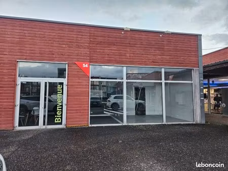 local commercial - cité de l'habitat