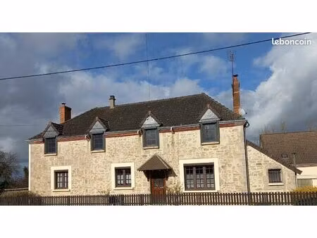 maison à aigurande de 172m2