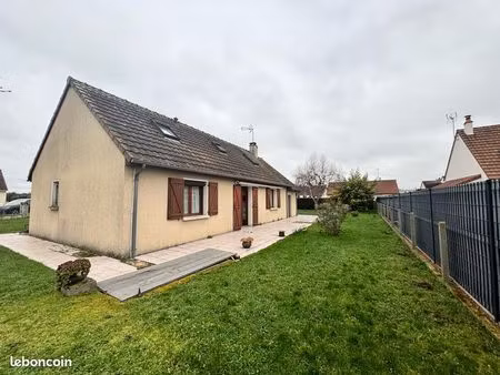 la flèche – maison avec vie de plain-pied et grand jardin