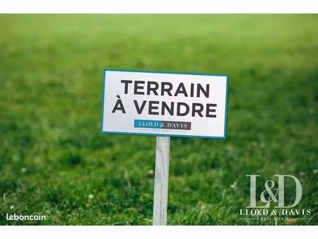 terrain 2030 m² pont-sainte-maxence