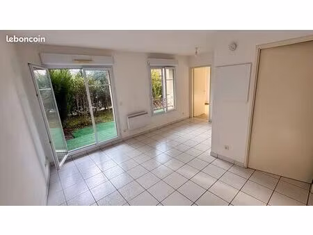 appartement t2 : 2 pièces avec jardin et terrasse