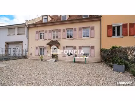 guebwiller centre : un immeuble  2 opportunités  un rendement immédiat