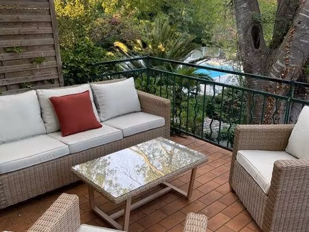 grand appartement et terrasse