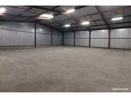 duttlenheim – local d’activité / hangar 400 m²