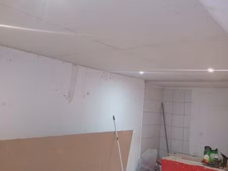 vend les murs et loué actuellement