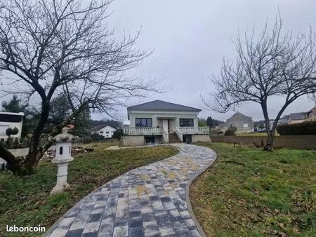 maison située à la frontière allemande à carling