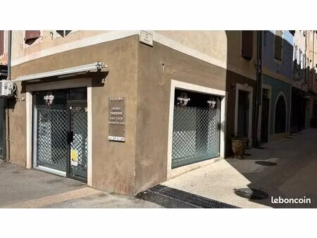 2 locaux commerciaux