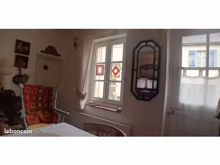 maison centre bourg dans le sud lochois