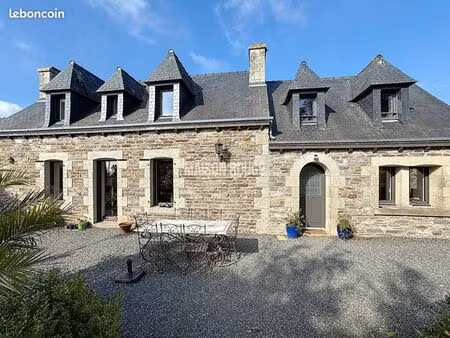 longère 6 pièces 147 m²