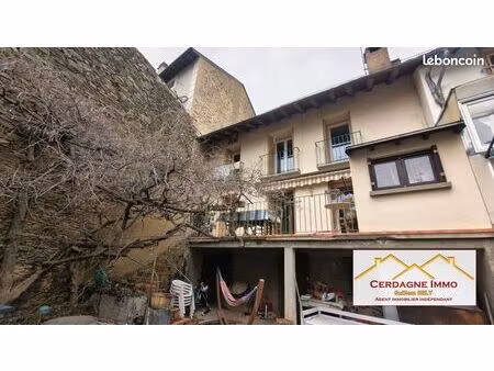 maison de village t4 80m² + cour + grange