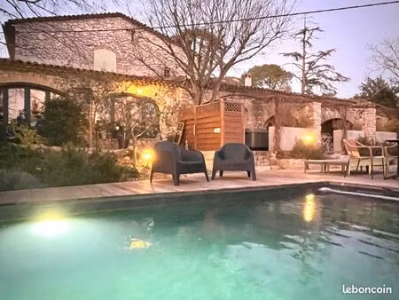 superbe mas avec piscine et chambres d’hôtes