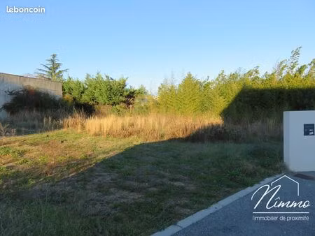 terrain 516 m² saussines