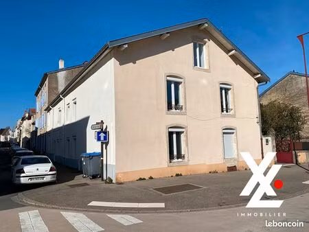 immeuble 12 pièces 251 m²