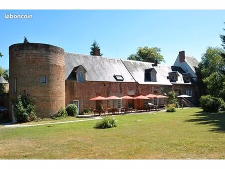 le château de vaux : demeure historique de 476 m²  piscine et parc de 3 hectares