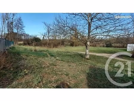 terrain 1 681 m² sainte croix