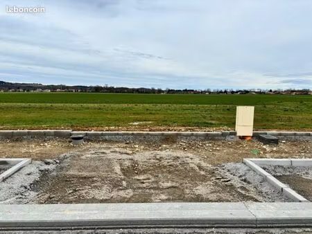 terrain 455 m² roquettes