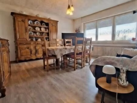 immeuble 8 pièces 163 m²