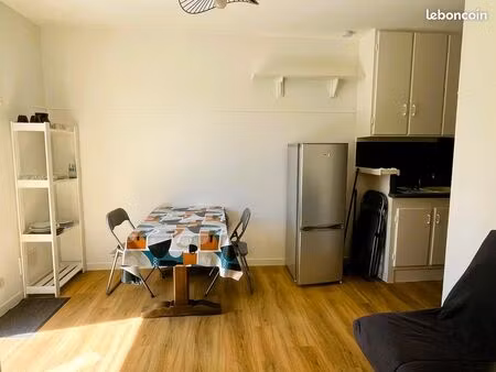 t2 meublé rénové avec terrasse proche hyper centre - direct propriétaire