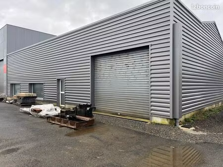 local 400 m² lannion