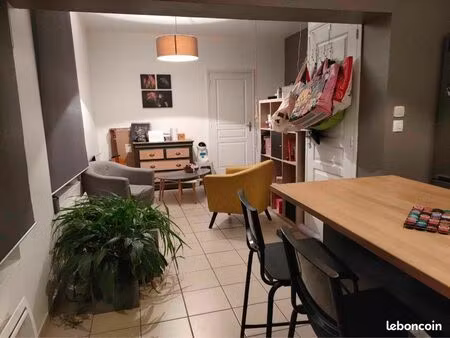 location d une maison mitoyenne proche centre d arras auprès de