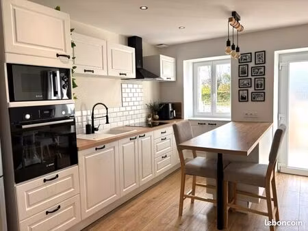 maison mitoyenne entièrement rénovée